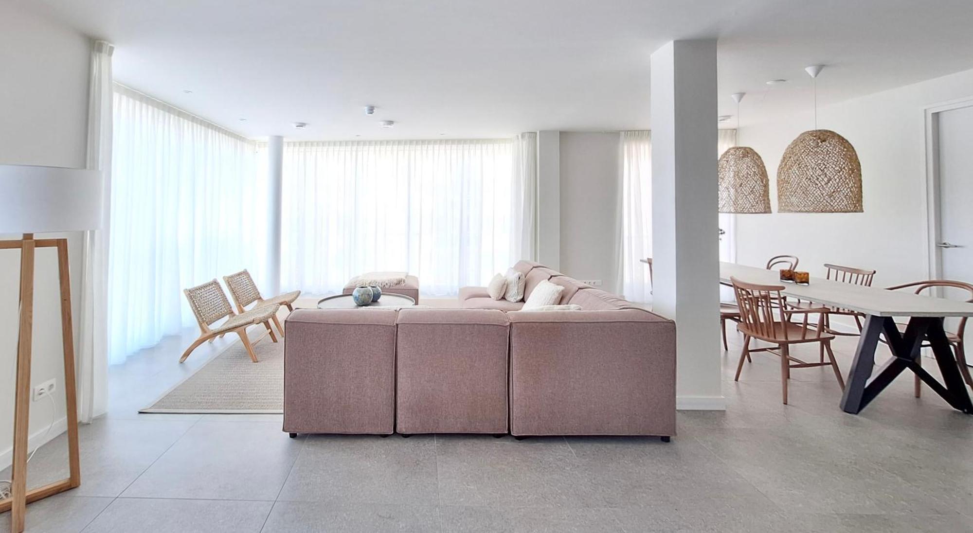 Three-Bedroom Apartment Sea View