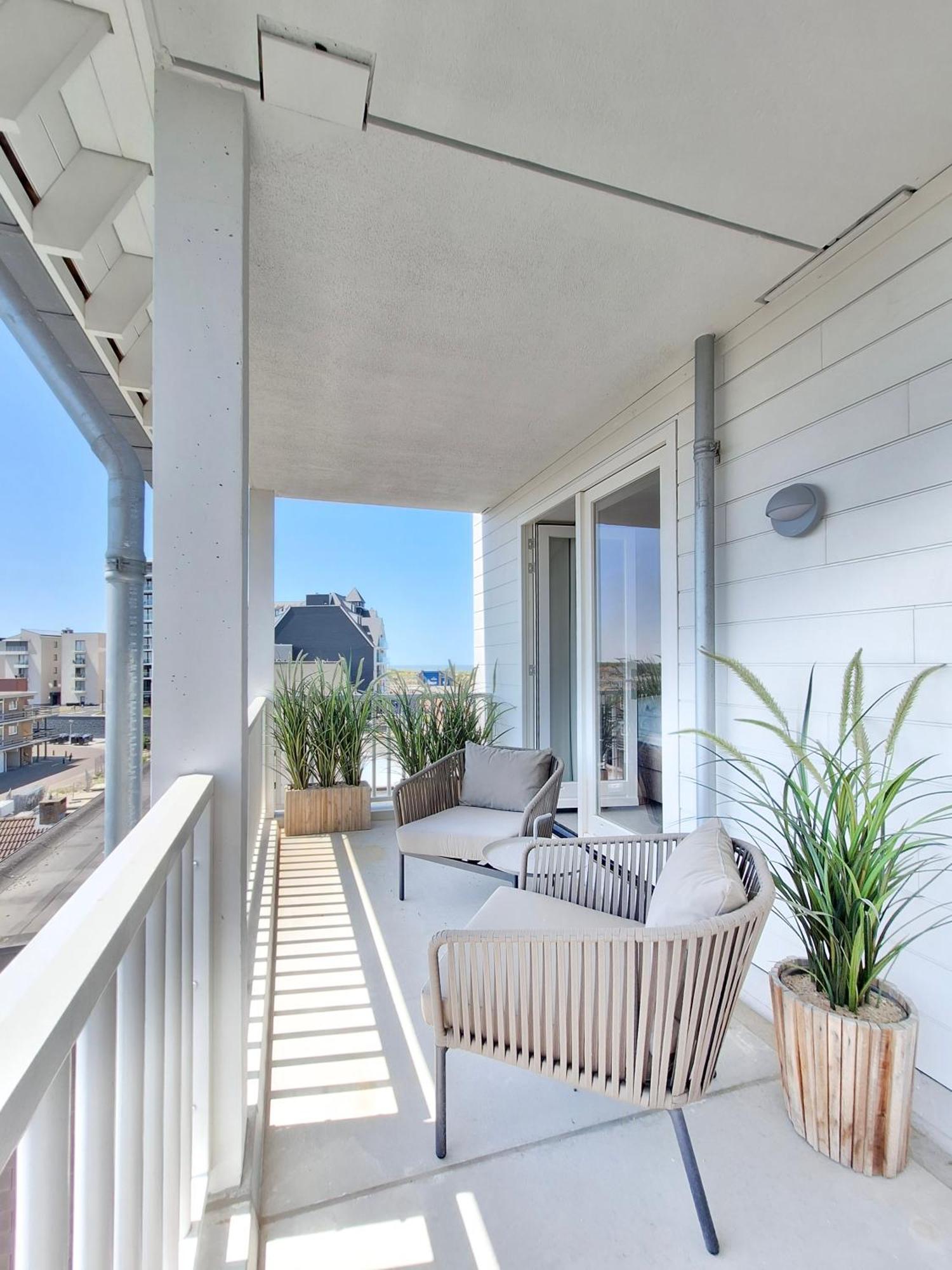 Three-Bedroom Apartment Sea View